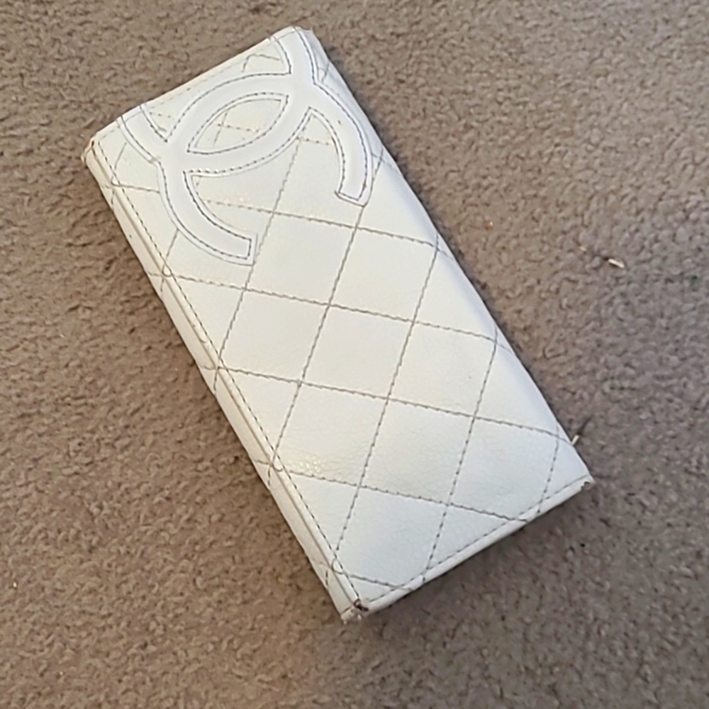 White wallet